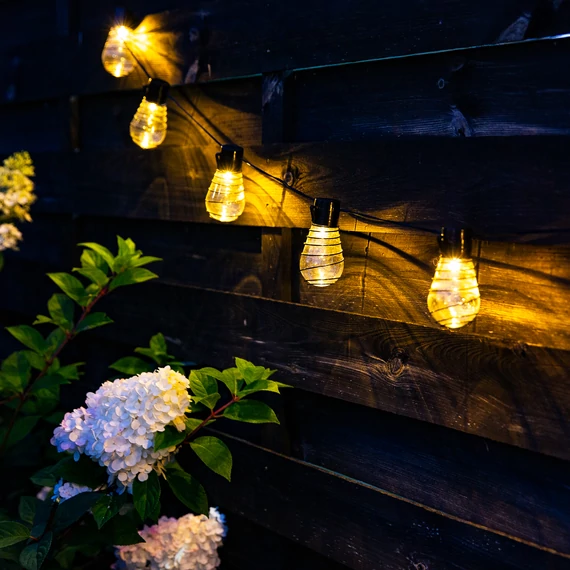 Patio napelemes kerti fényfüzér 3.8 m spirál