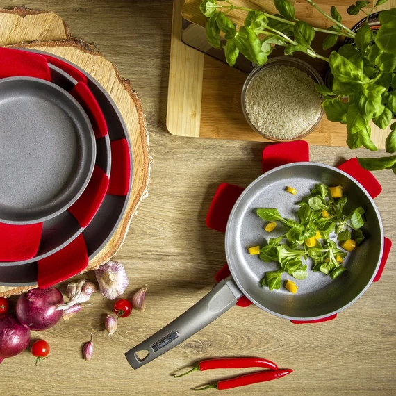 Ambition Magnat Gray serpenyő + edényelválasztó 20 cm