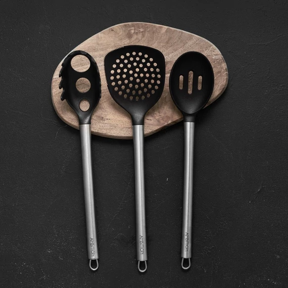 Ambition Solvi szedőkanál lyukas 34 cm